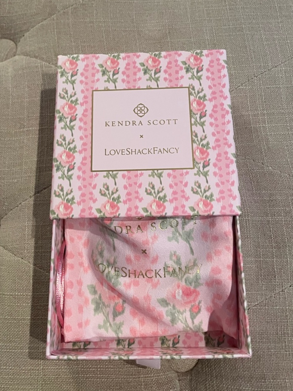 NWT Kendra Scott x LoveShackFancy Elisa Gold Sunglow Blooming Heirloom Illusion - Picture 5 of 5